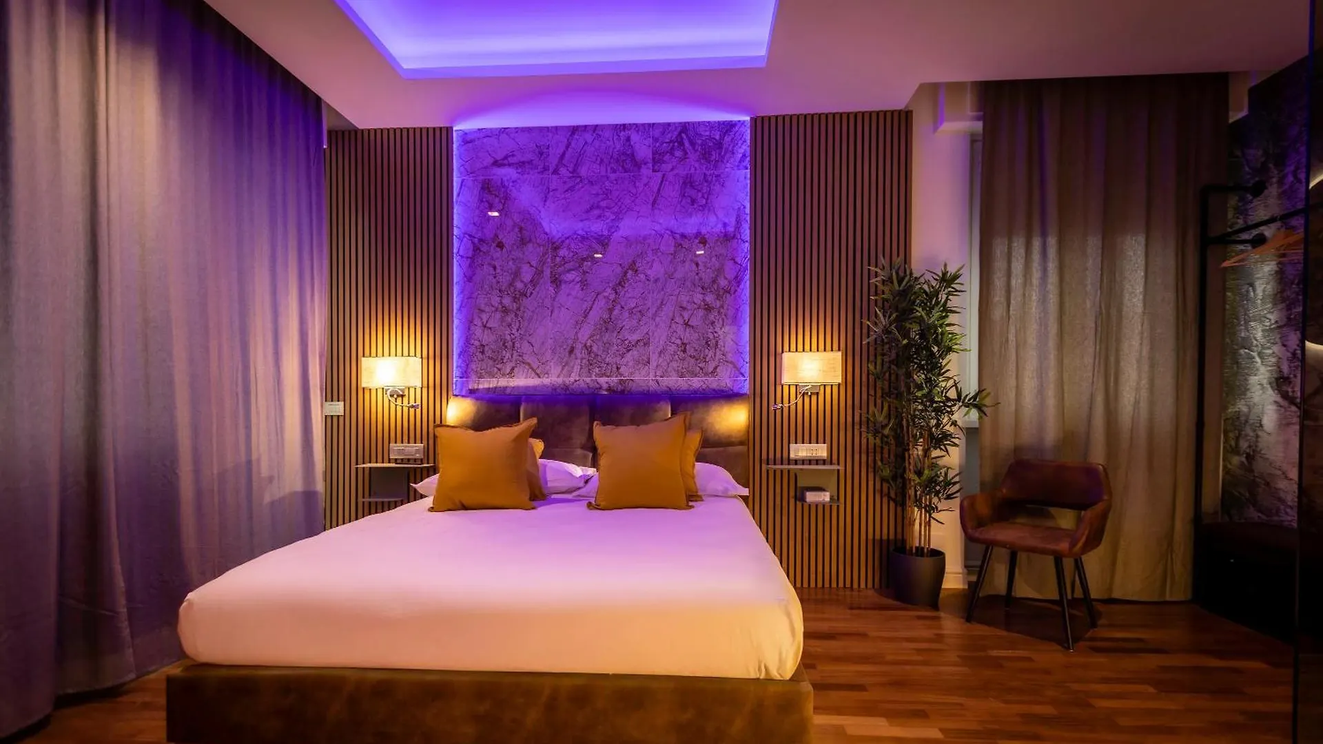Lyo Sky Rooms Rome 0*,  Italy